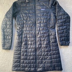 NWOT Patagonia Nano Puff Parka - Women’s medium